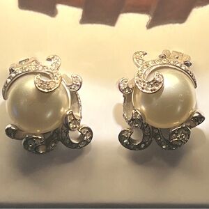 Vintage Marvella rare Pearl and Silver Earrings